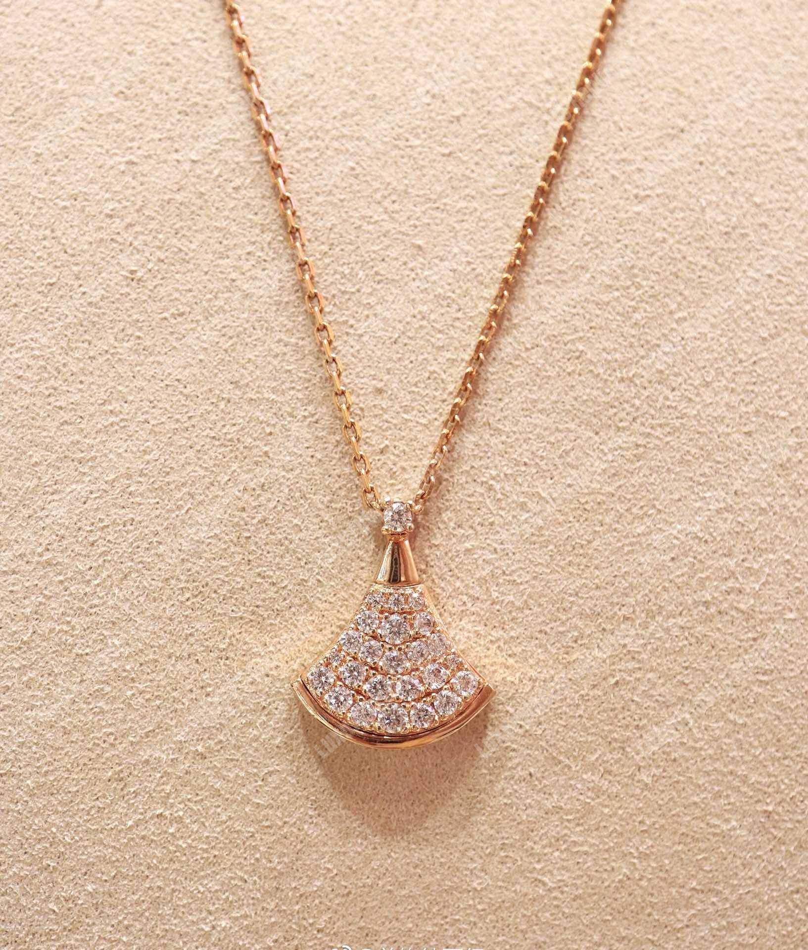 B*l*ai divas’ dream necklace with diamond pendant