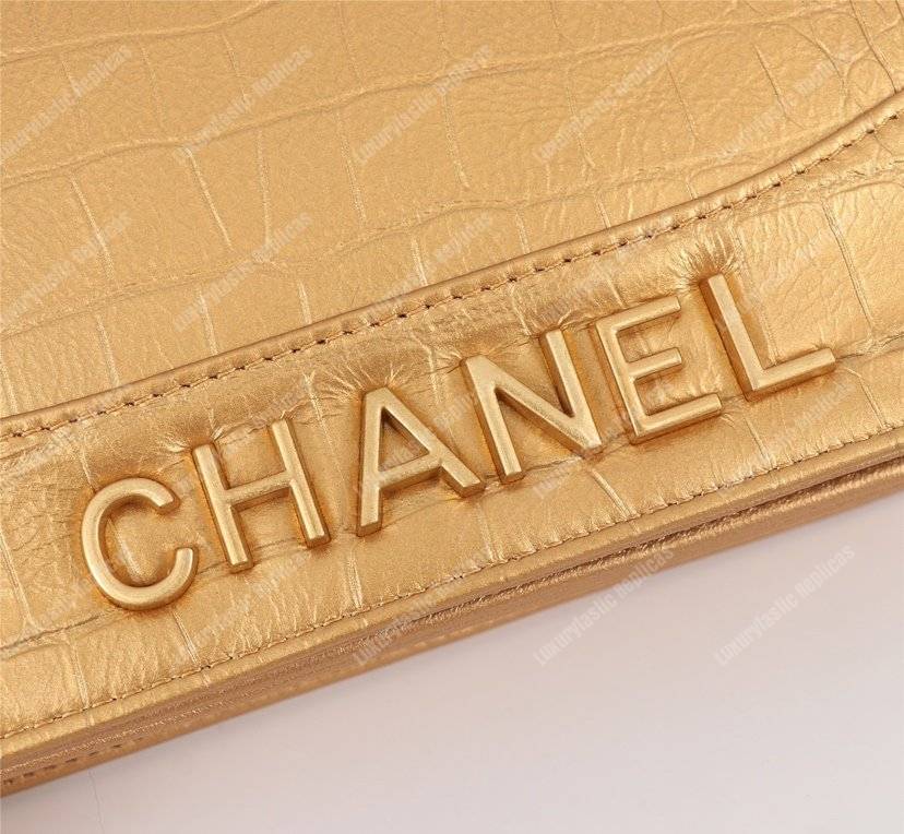 Ch*el gabrielle wallet on chain – woc crocodile embossed leather gold