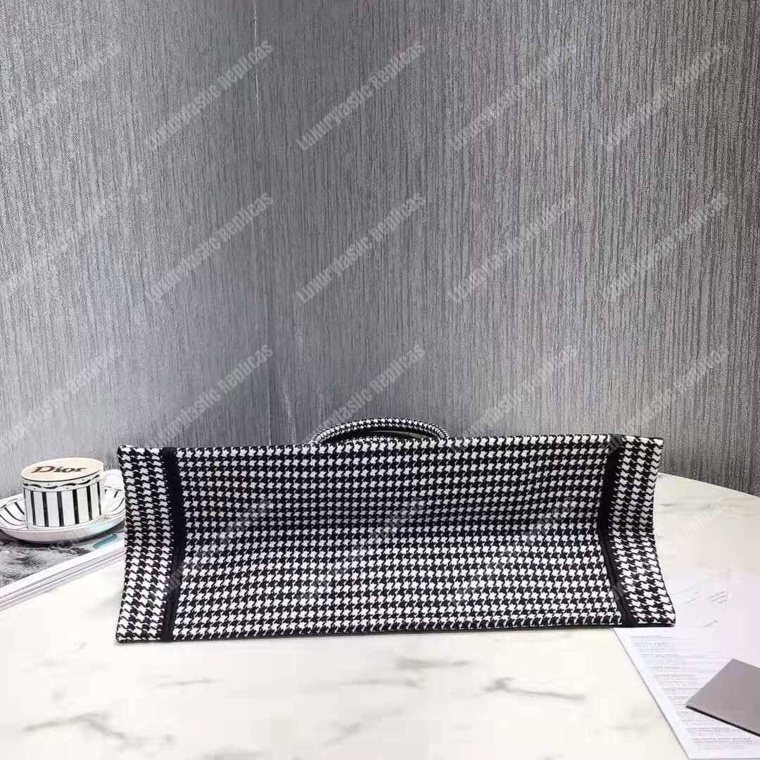 D*or book tote bag in white and black embroidered canvas houndstooth motif