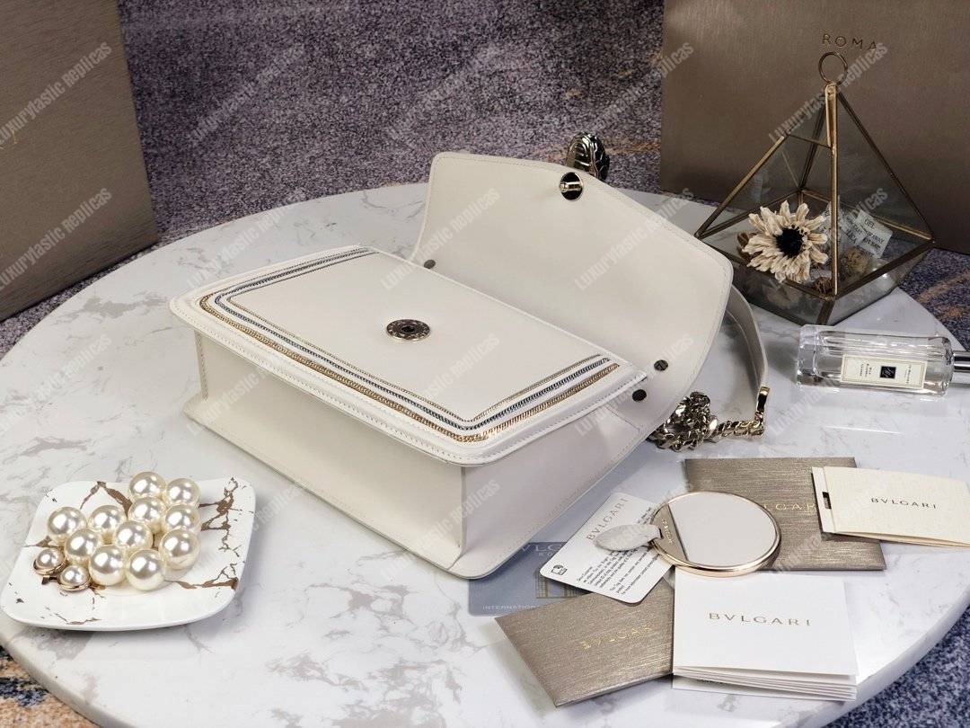BVL Serpenti Diamond Blast Shoulder Bag White With Chain Motif