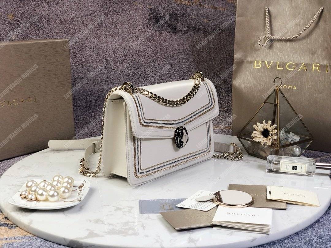 BVL Serpenti Diamond Blast Shoulder Bag White With Chain Motif