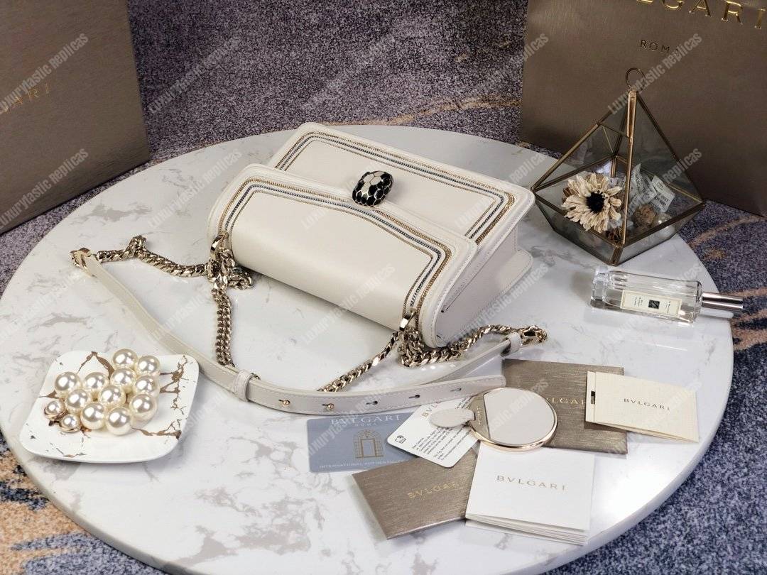 BVL Serpenti Diamond Blast Shoulder Bag White With Chain Motif