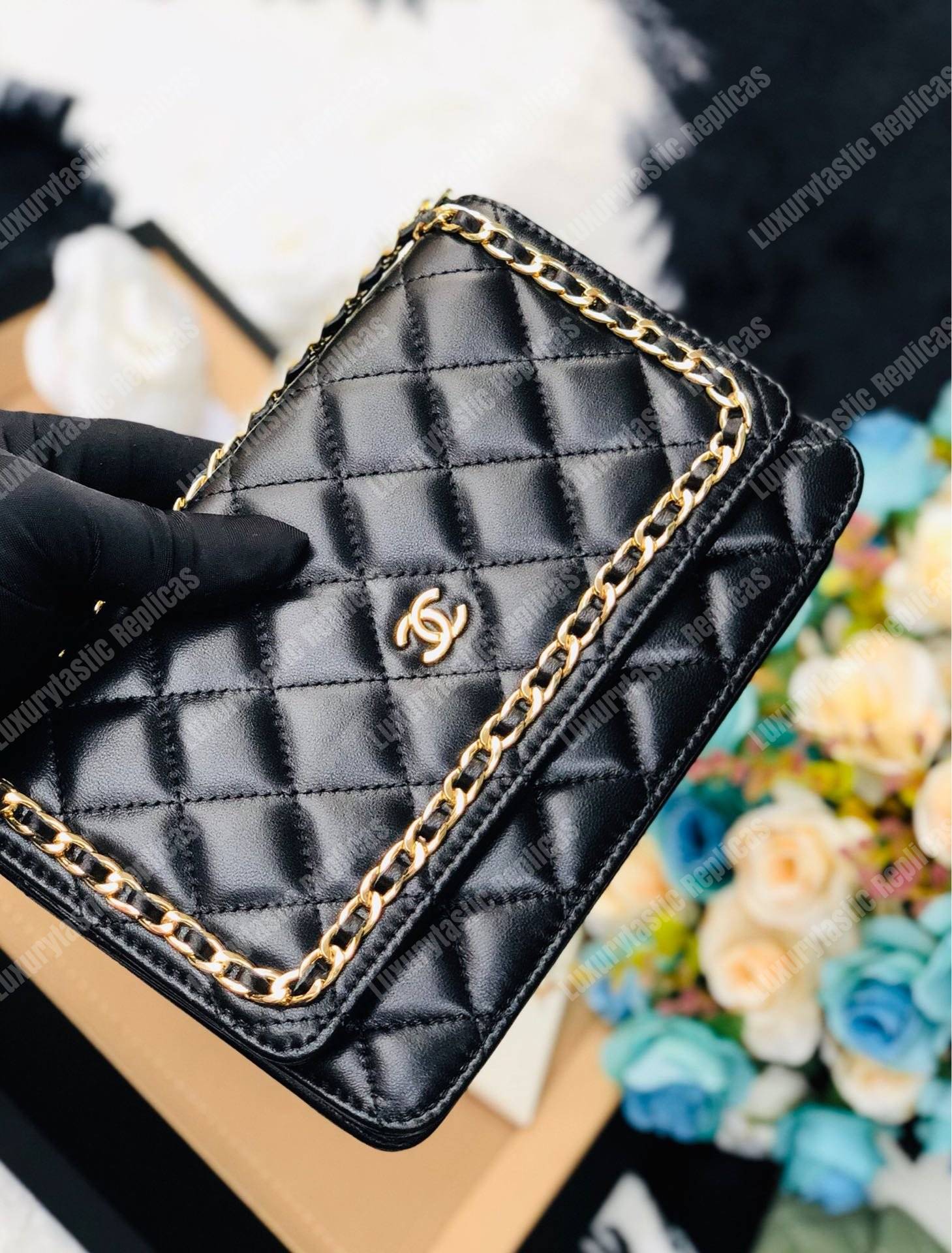 Ch*el wallet on chain lambskin