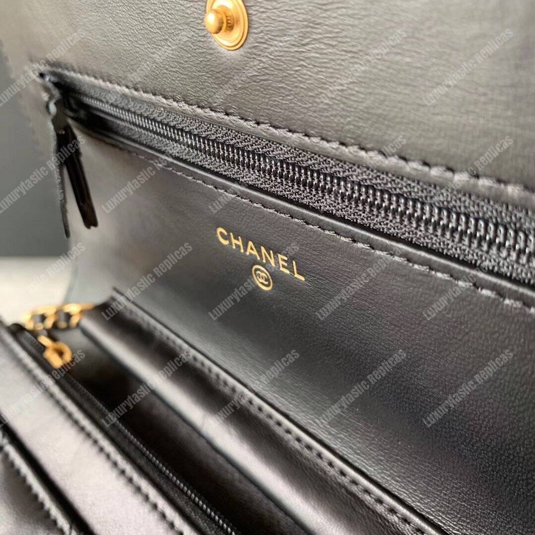 Ch*el wallet on chain – woc lambskin gold-toned metal black