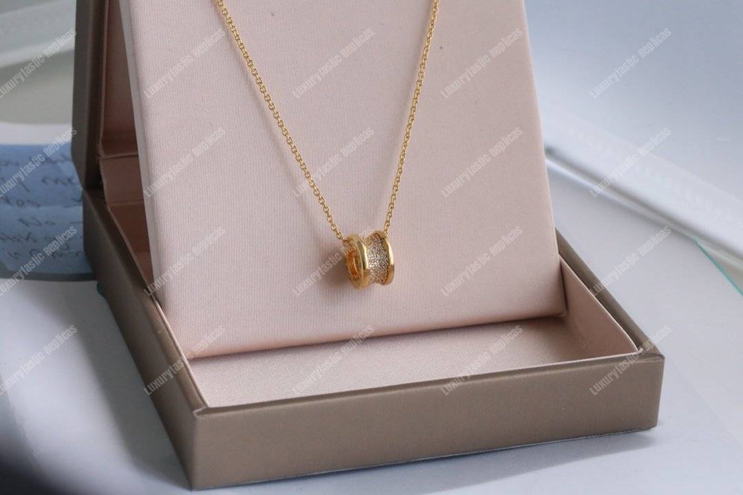 B*l*ai b.zero1 necklace with pavé diamonds