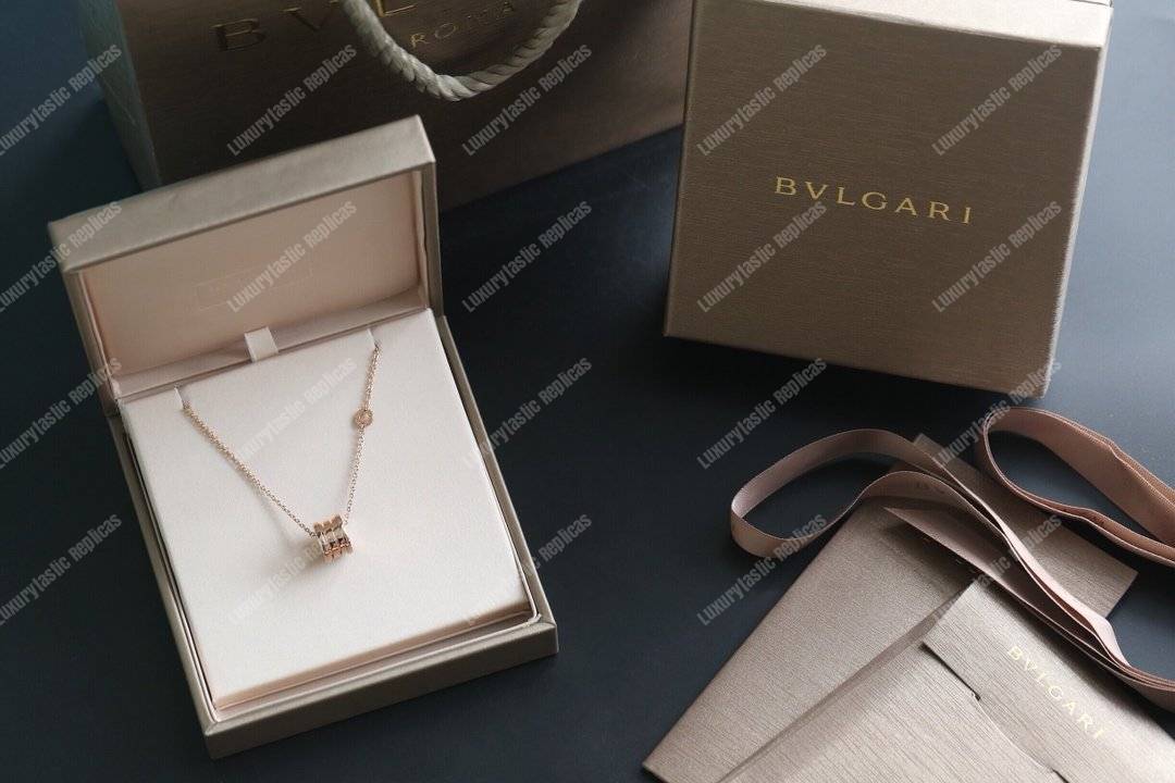 B*l*ai b.zero1 necklace with small round pendant