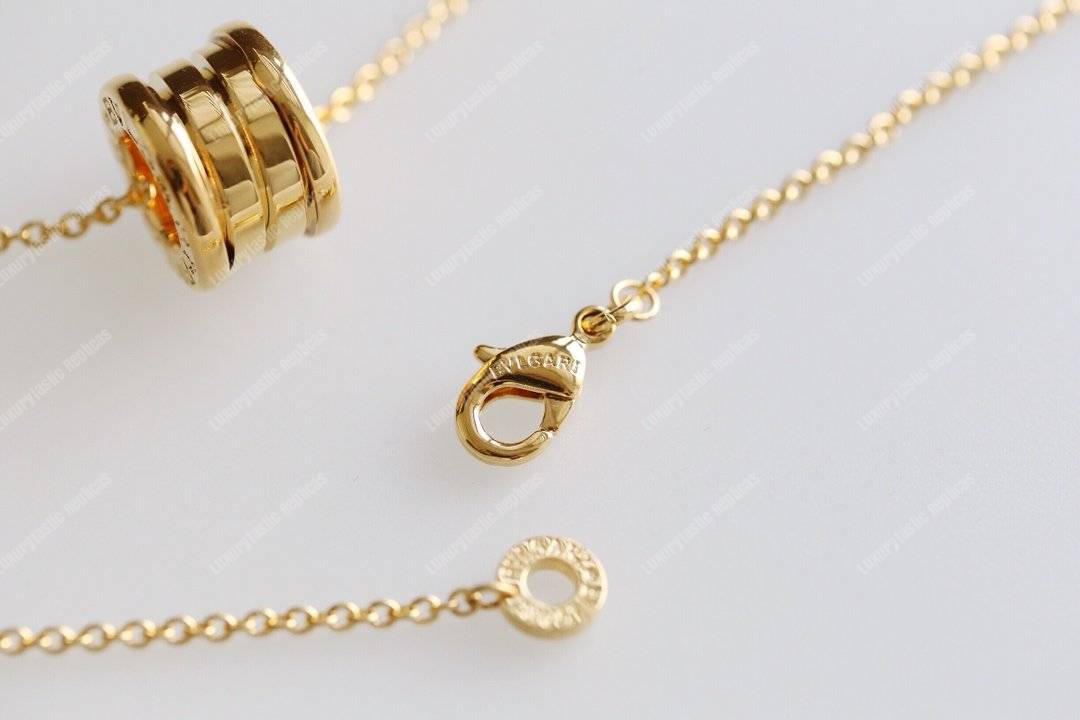 B*l*ai b.zero1 necklace with small round pendant