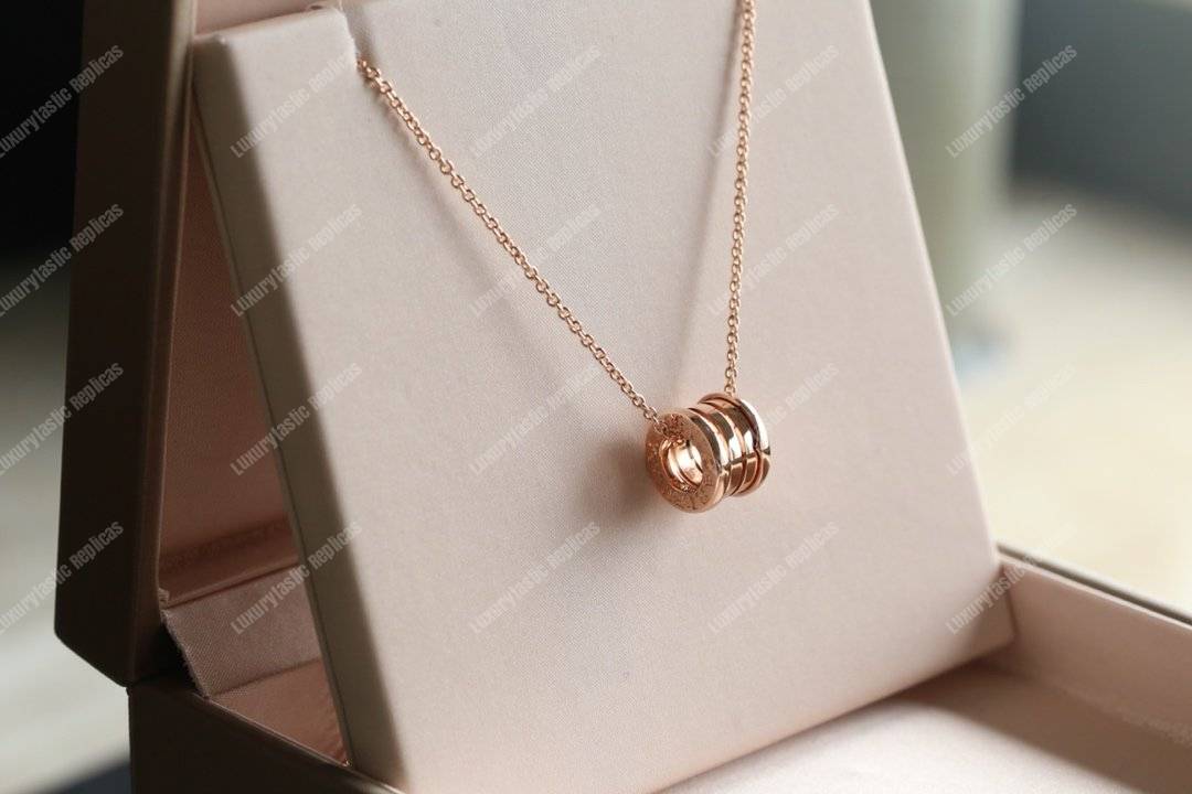 B*l*ai b.zero1 necklace with small round pendant