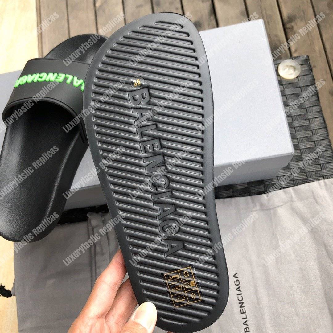 Ba*len*cia*ga pool slide sandal black/fluo green