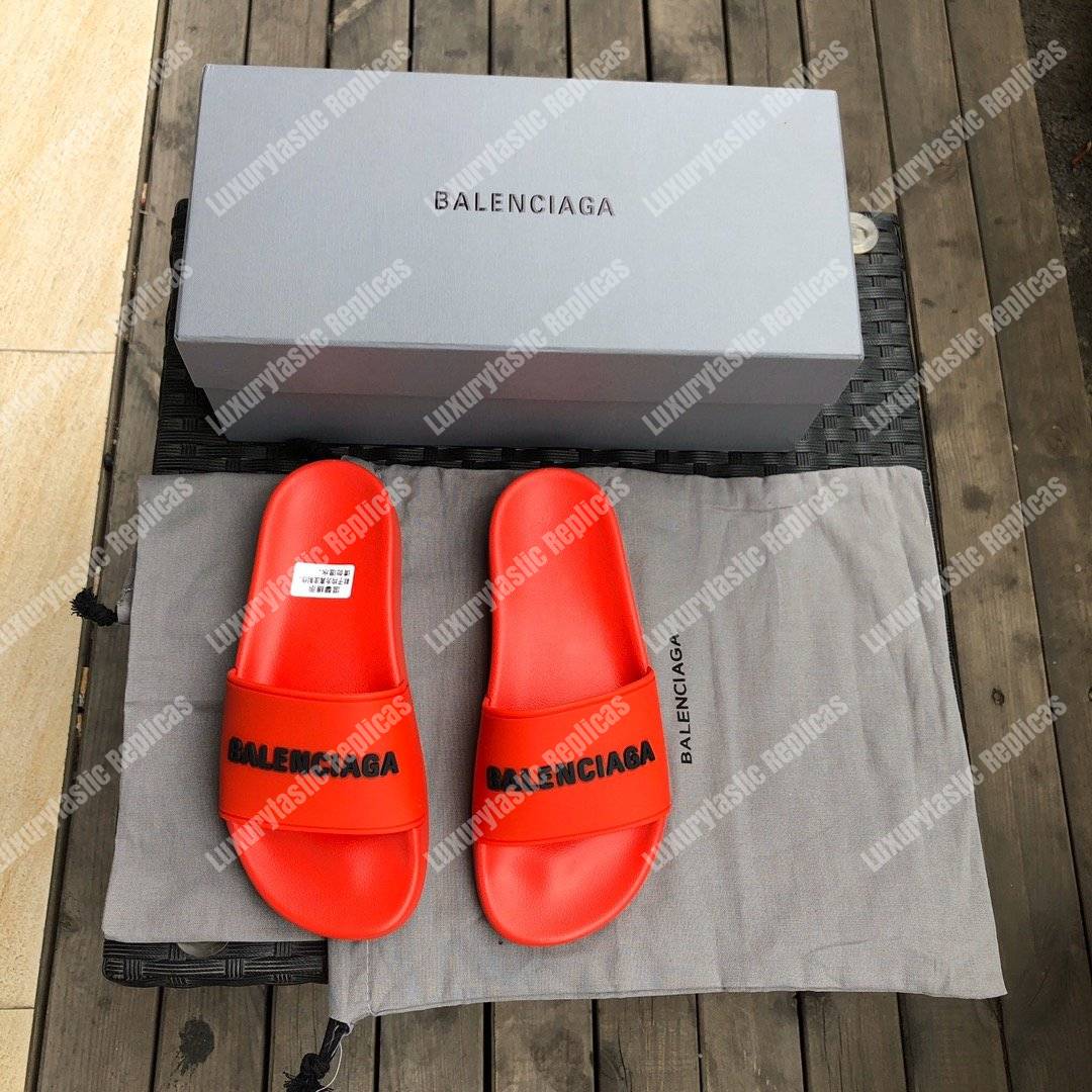 Ba*len*cia*ga pool slide sandal red/black