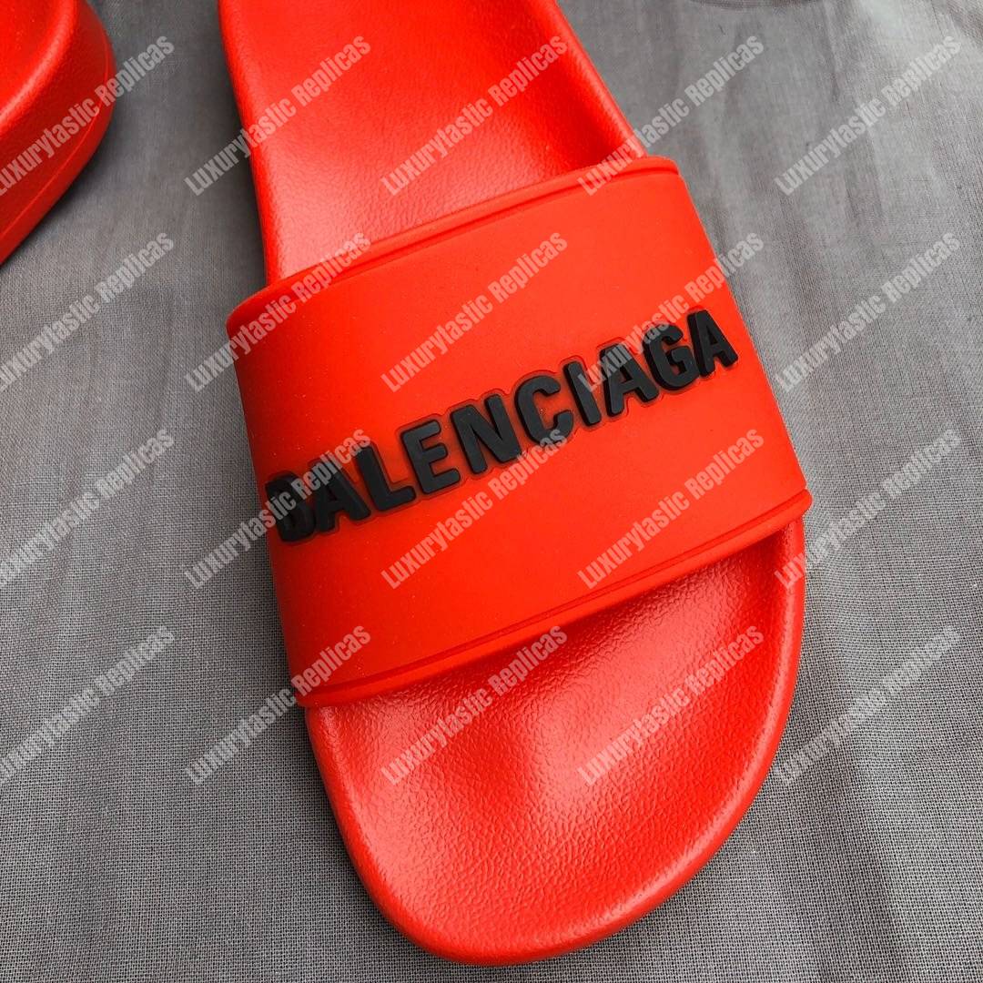 Ba*len*cia*ga pool slide sandal red/black