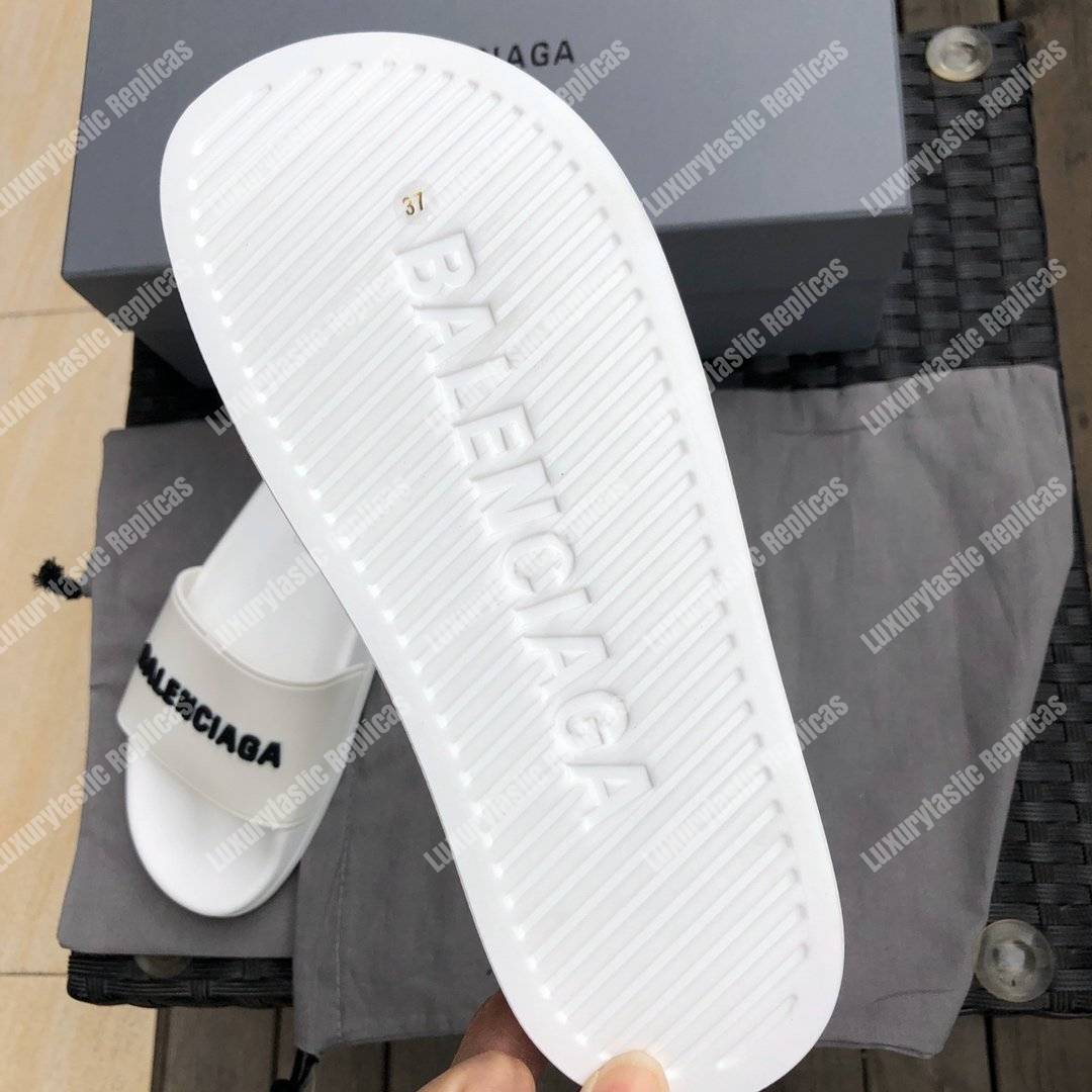 Ba*len*cia*ga pool slide sandal white/ black