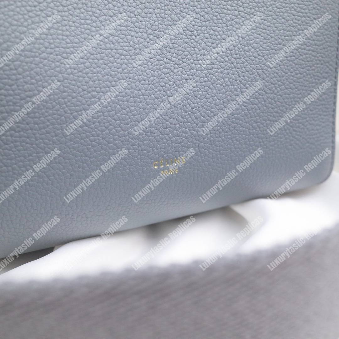 Ce**e sangle small bucket bag in soft grained calfskin cloud