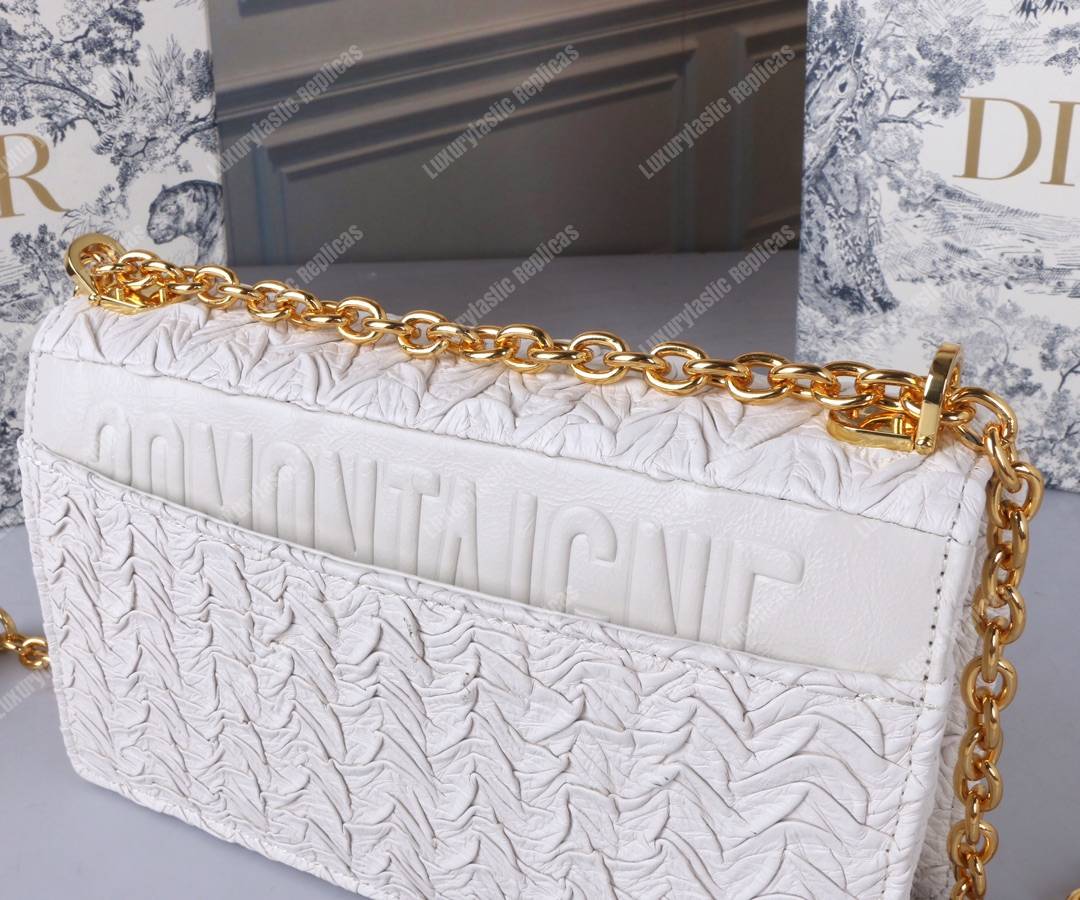 D*or wavy-effect 30 montaigne bag with chain white