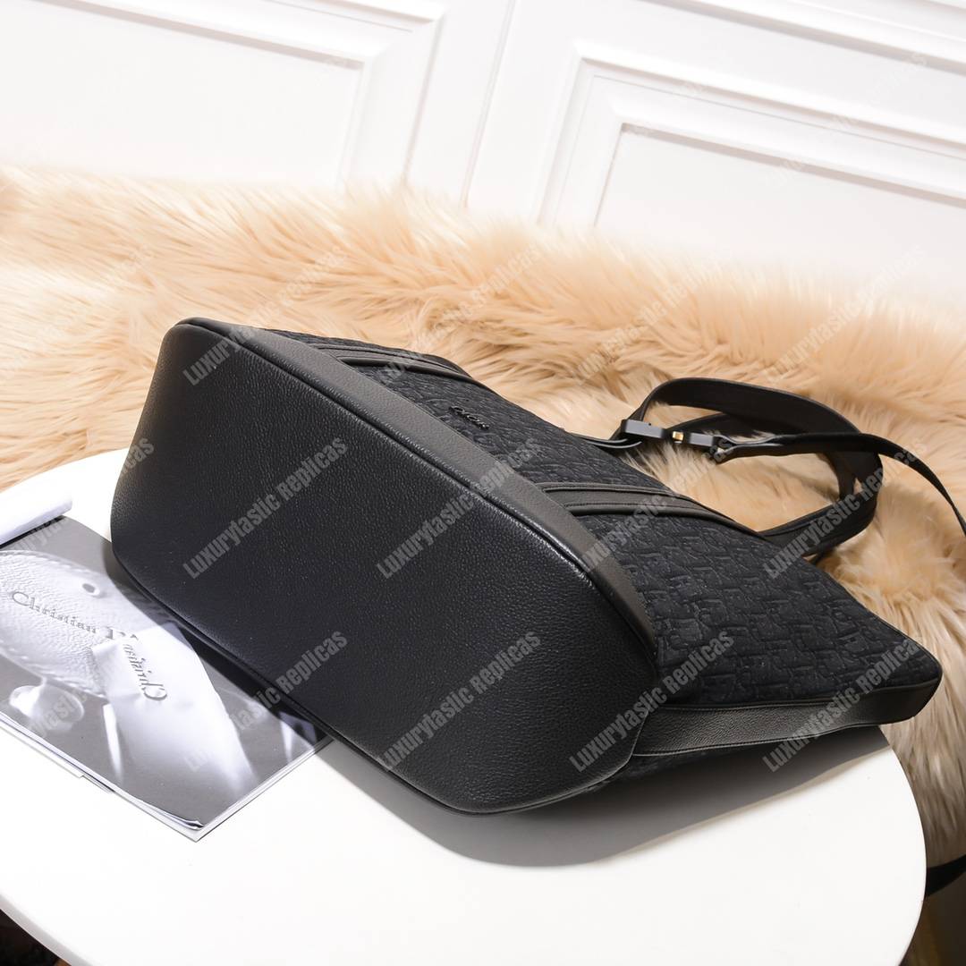 black voyage D*or oblique tote bag