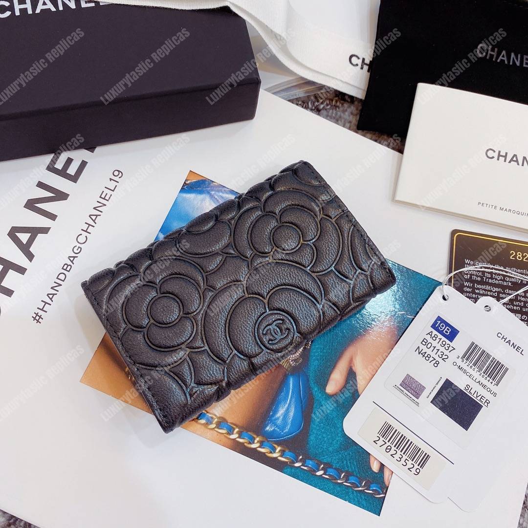 Ch*el flap card holder satin finish goatskin black