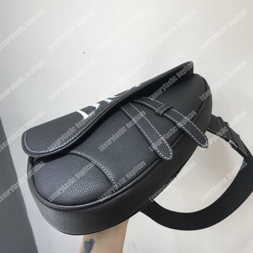 D*or black grained calfskin saddle messenger bag