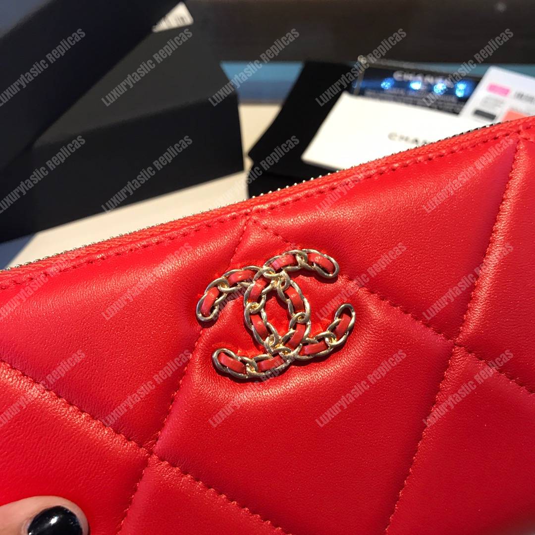 Ch*el 19 long zipped wallet red