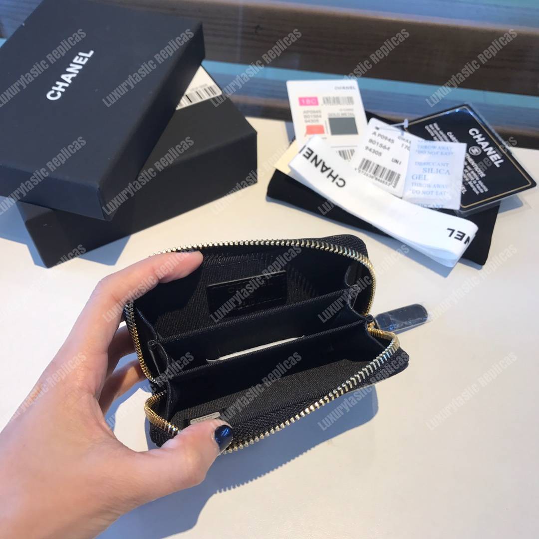 Ch*el 19 zipped coin purse black