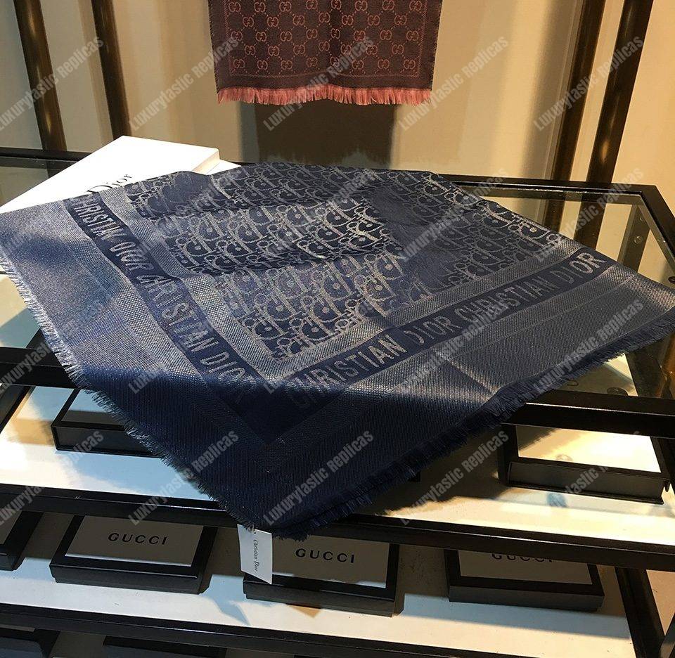 CD Oblique 140 Stole Blue