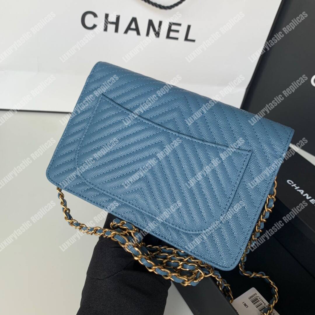 Ch*el wallet on chain airforce blue