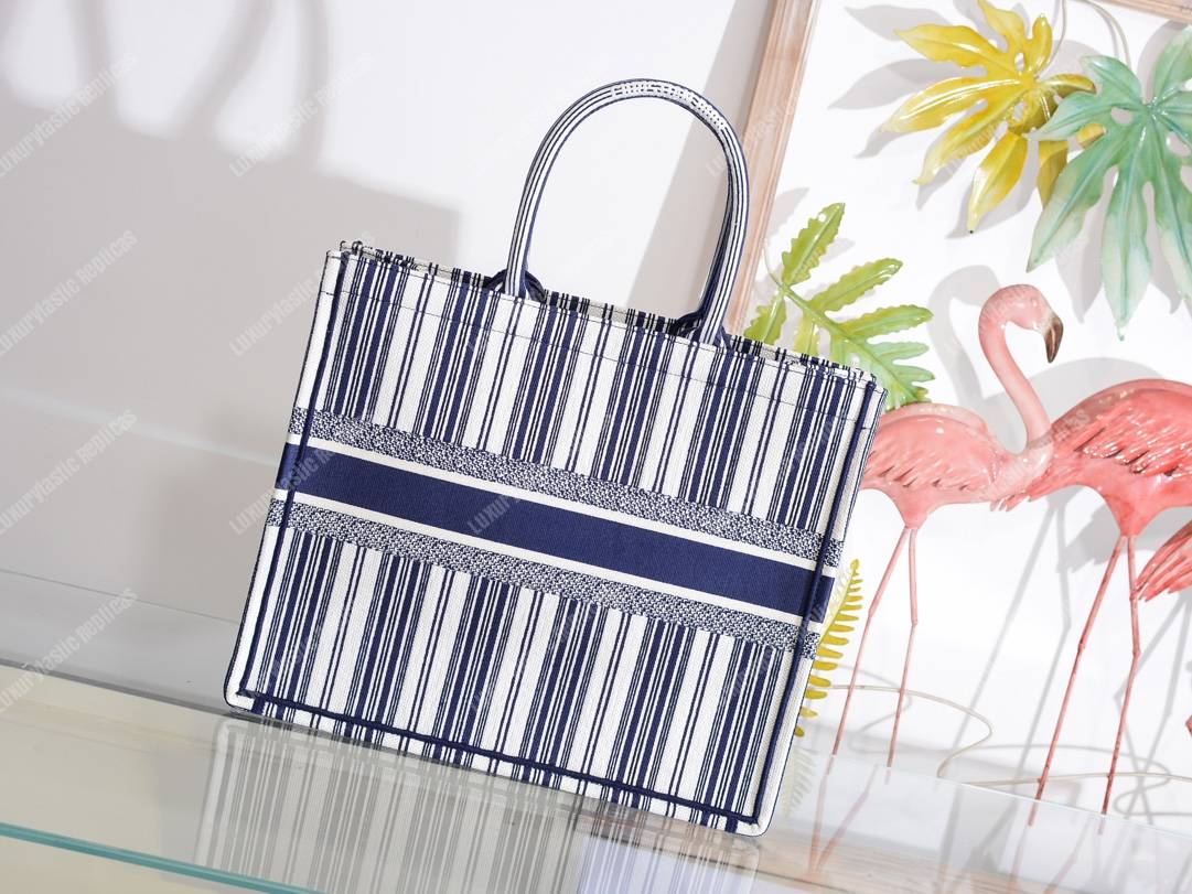 D*or book tote bag marbella exclusive blue