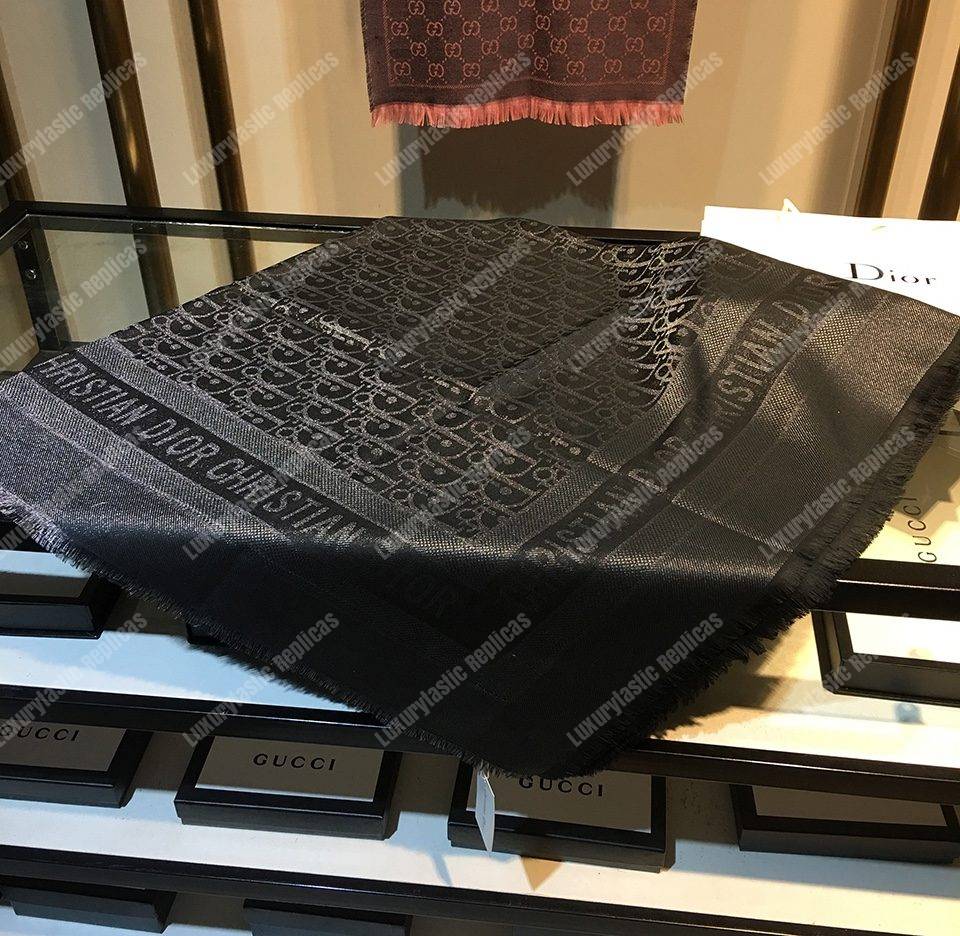 CD Oblique 140 Stole Black