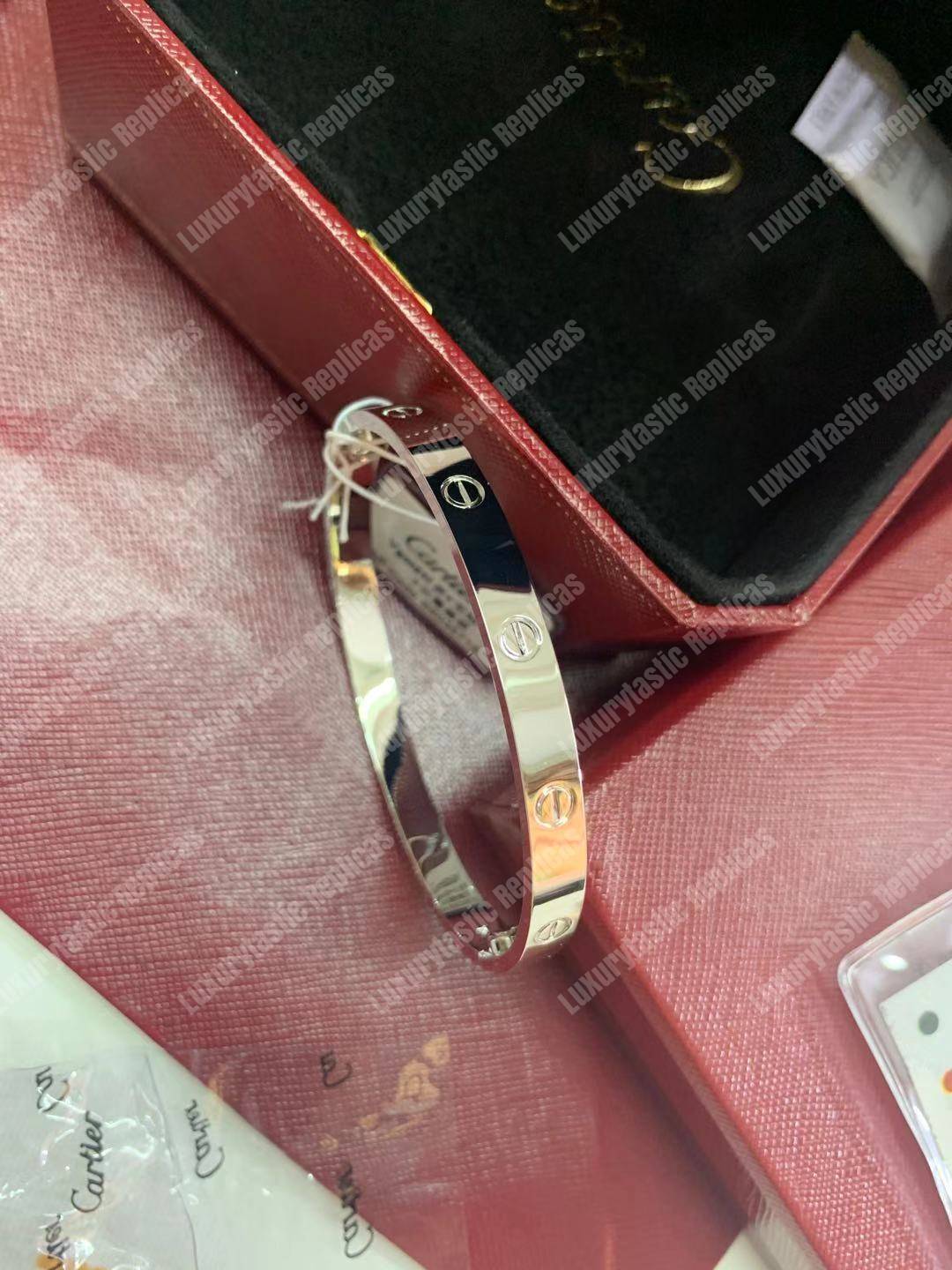 Cartier Love Bracelet Replica