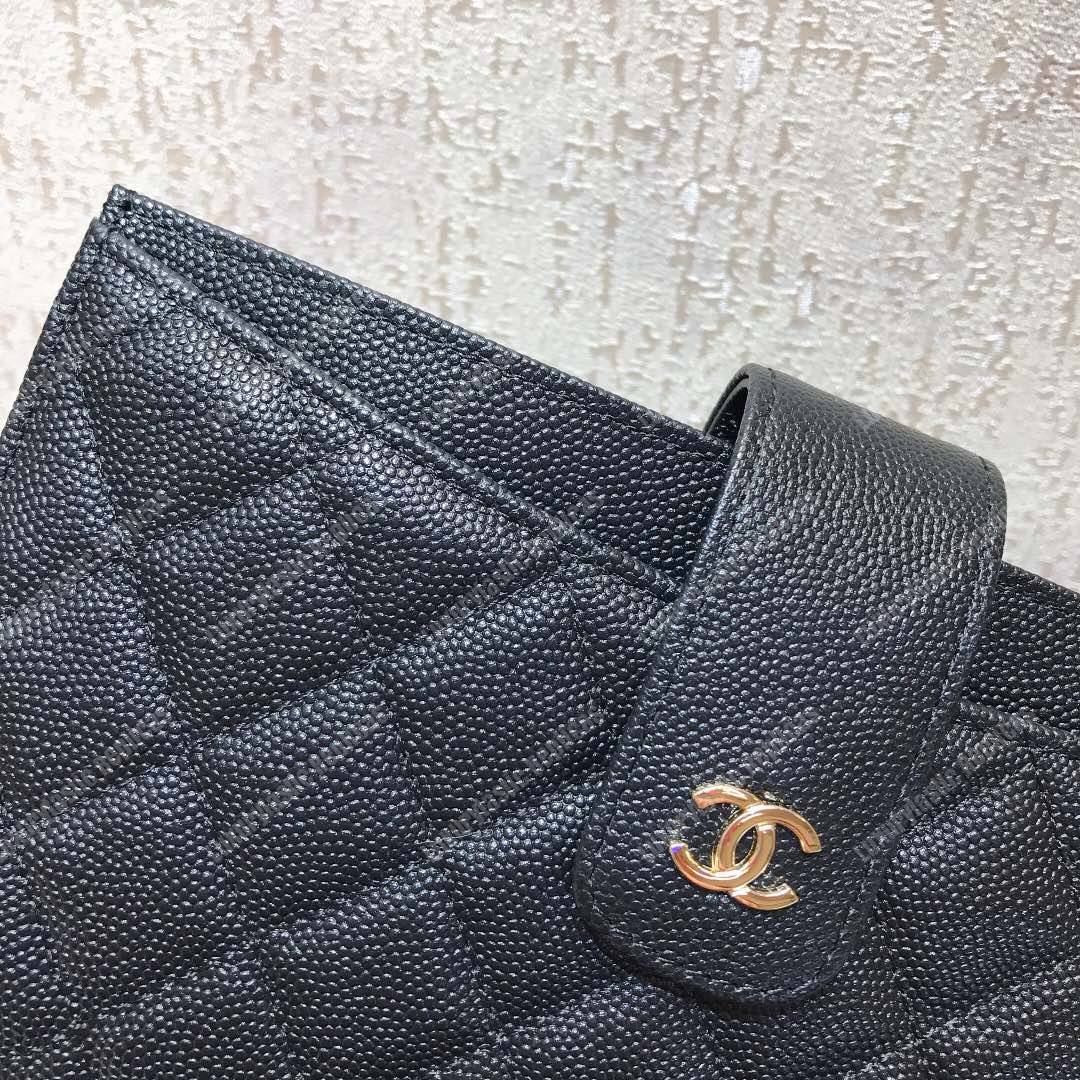 Ch*el classic pouch caviar leather black