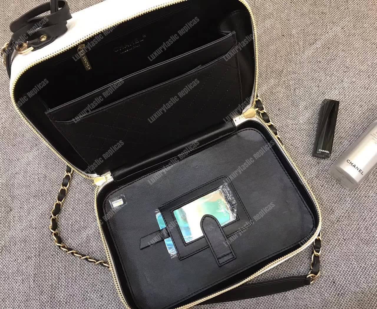 Ch*el small vanity case white