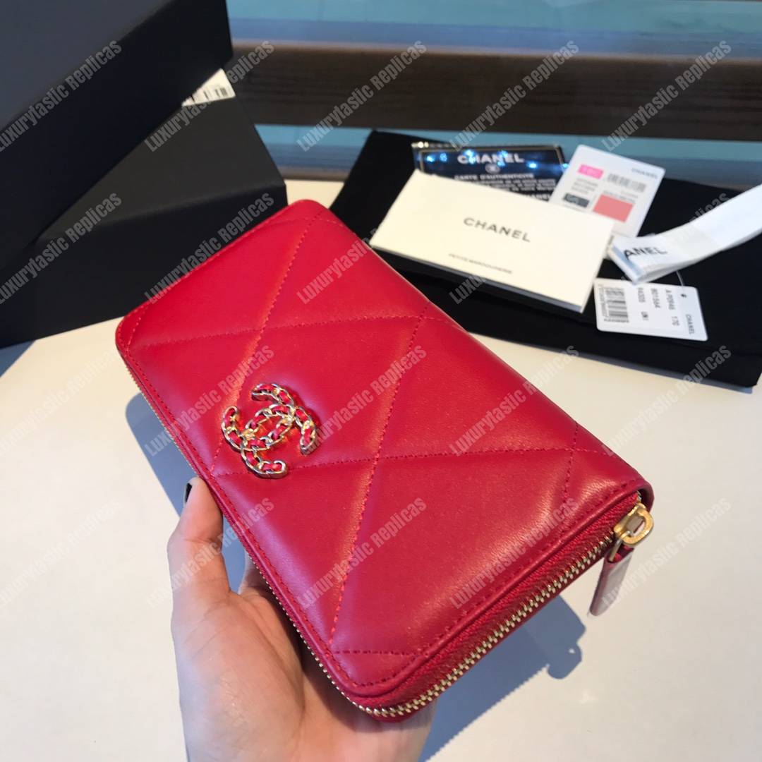 Ch*el 19 long zipped wallet scarlet