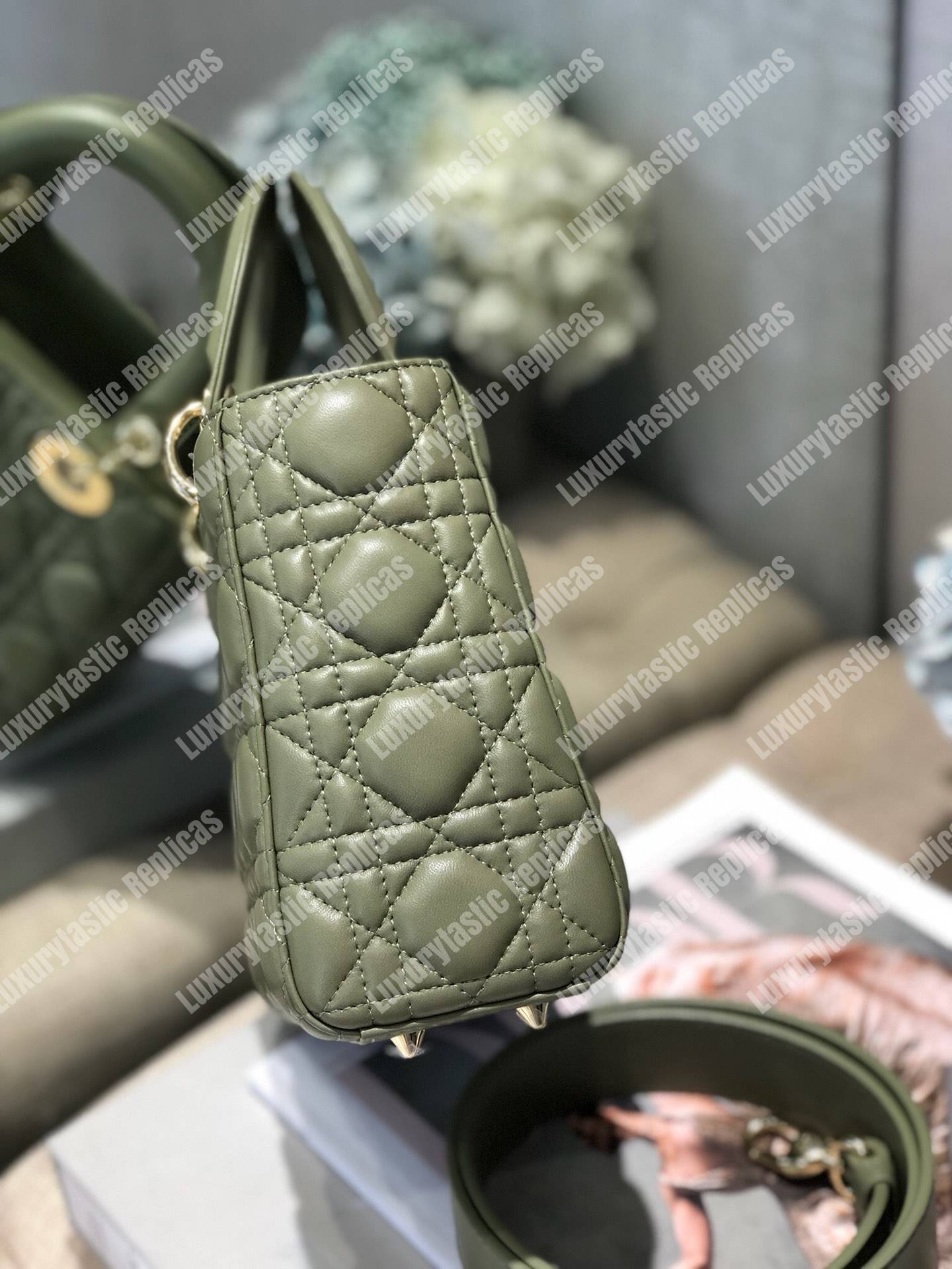 lady D*or medium bag green