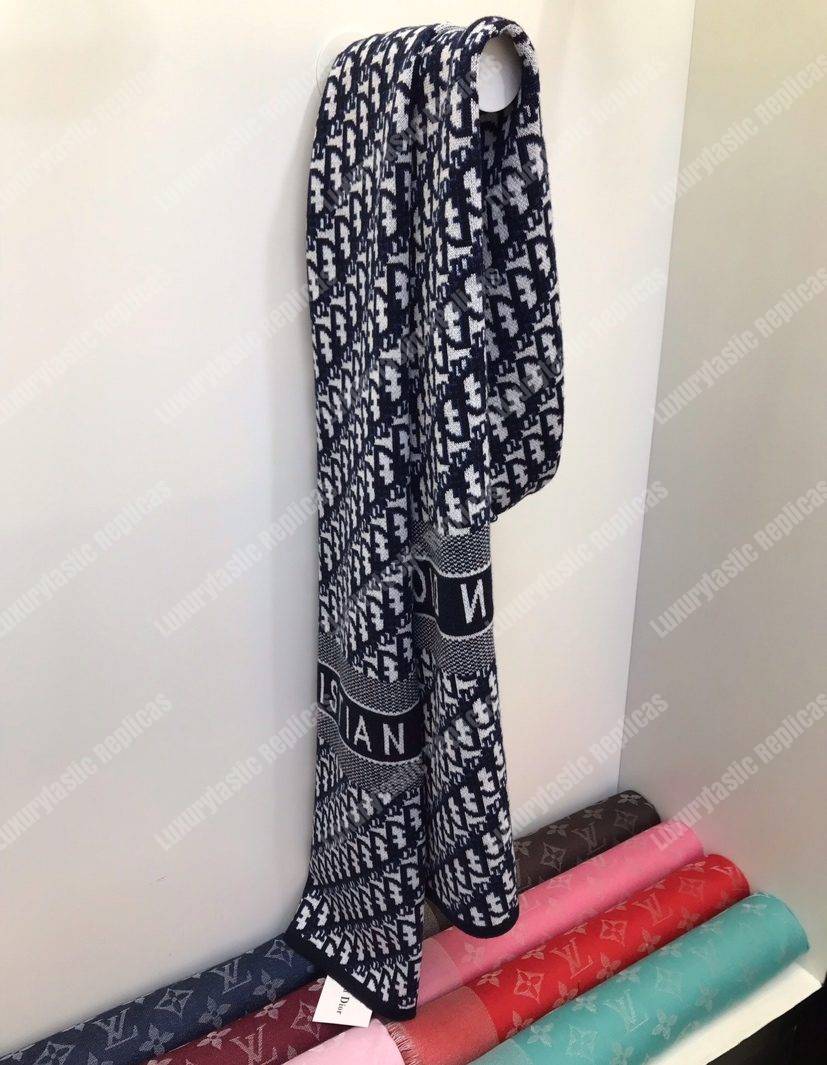 CD Blue Oblique Stole