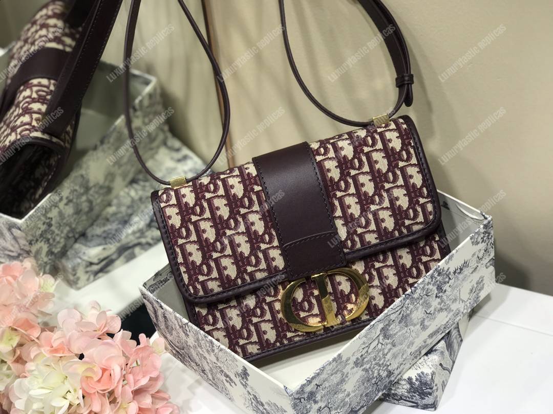30 montaigne D*or oblique flap bag burgundy
