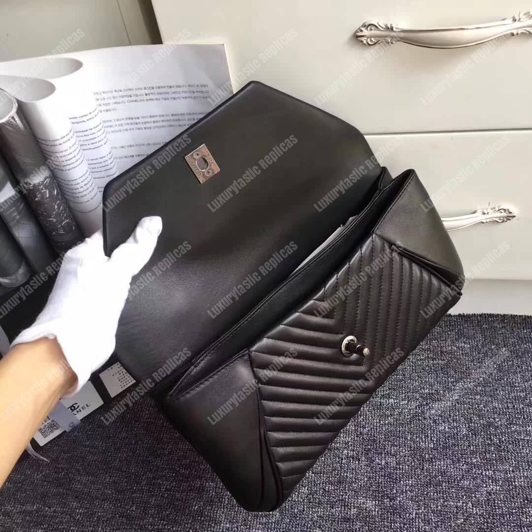 Ch*el reversed clutch black