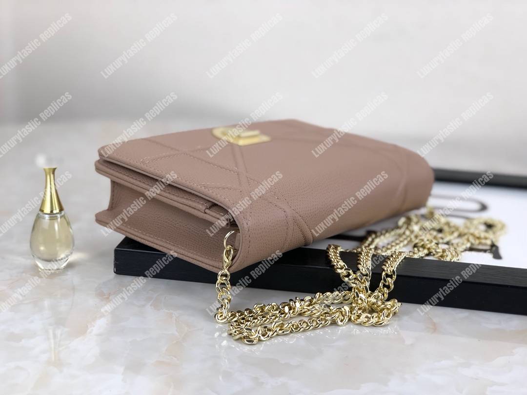 D*orama calfskin clutch pale pink