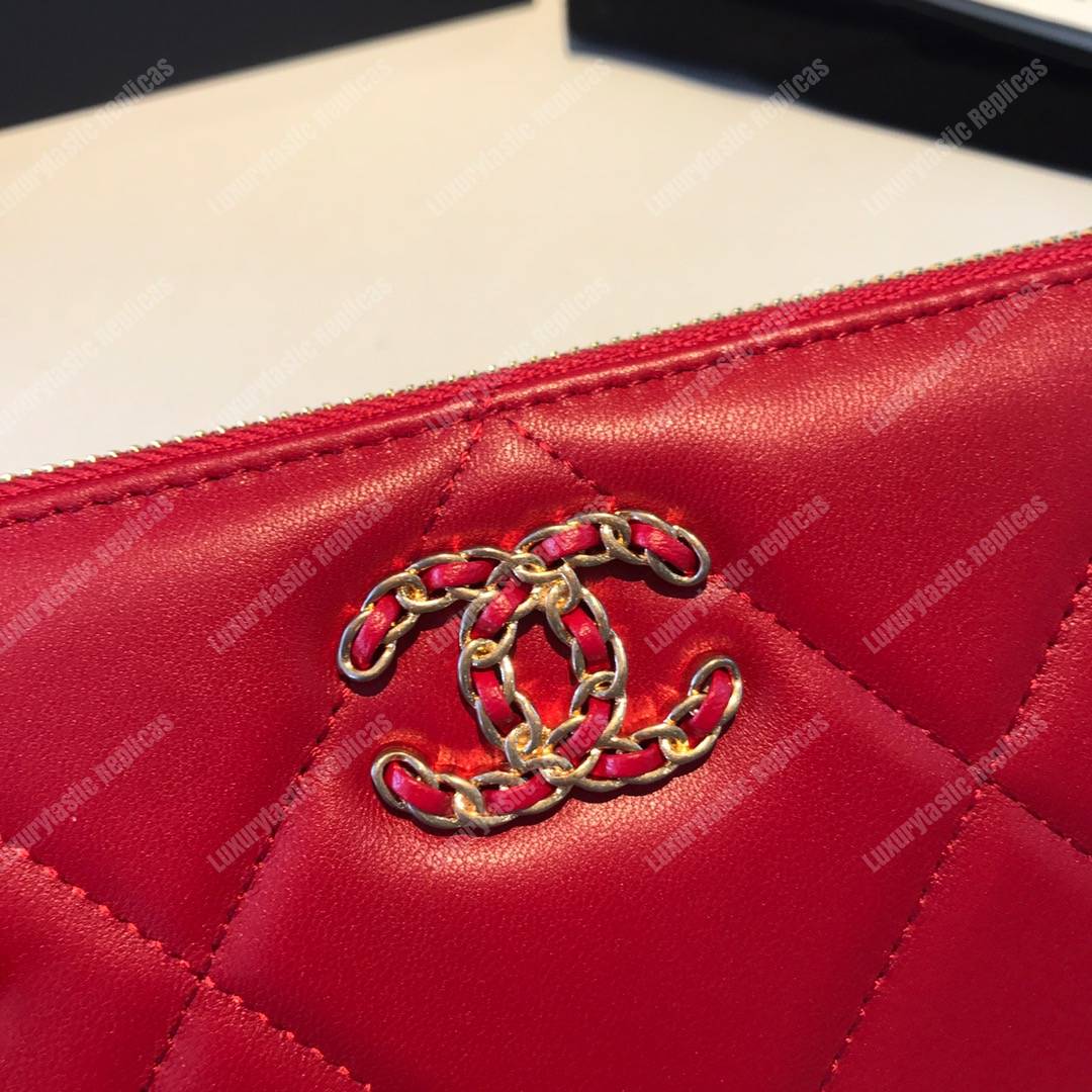 Ch*el 19 long zipped wallet scarlet