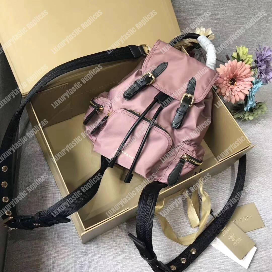 B**rry the small rucksack in pink