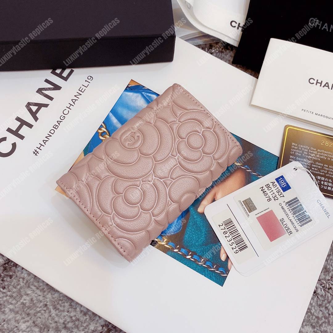 Ch*el flap card holder satin finish goatskin pink