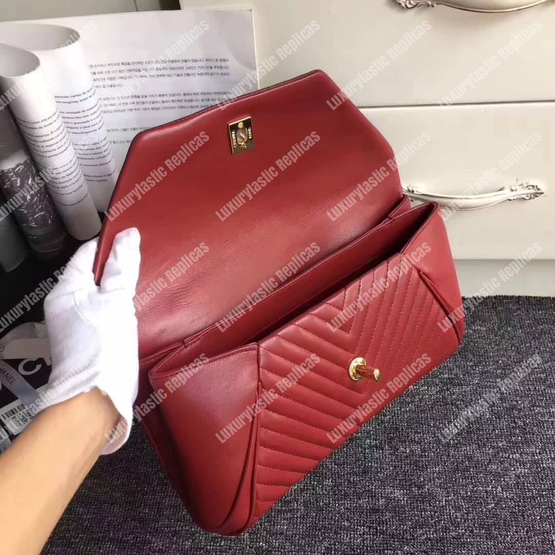 Ch*el reversed clutch red