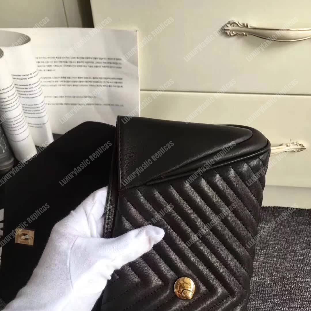 Ch*el reversed clutch black