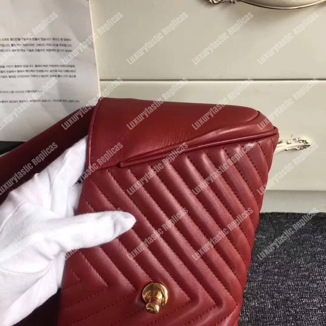 Ch*el reversed clutch red