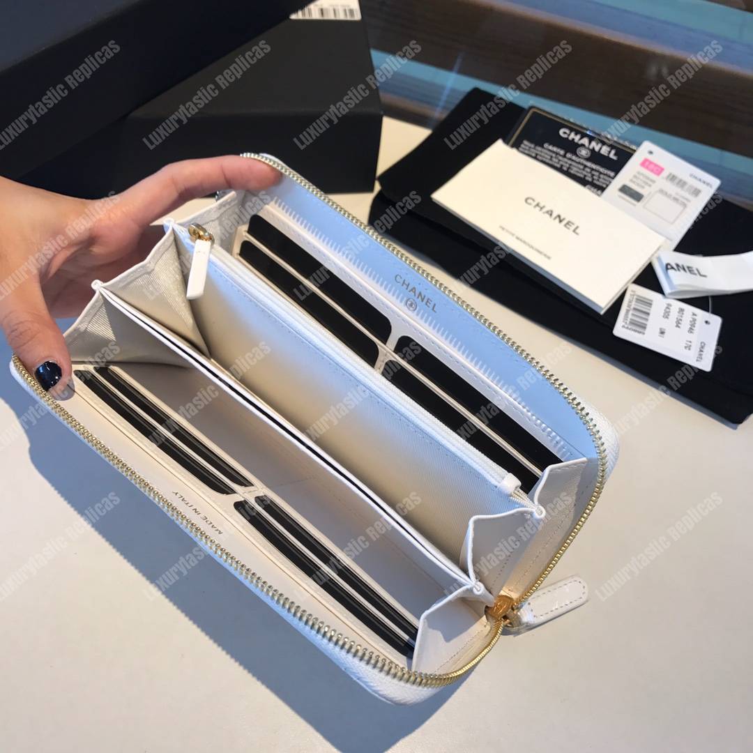 Ch*el 19 long zipped wallet white