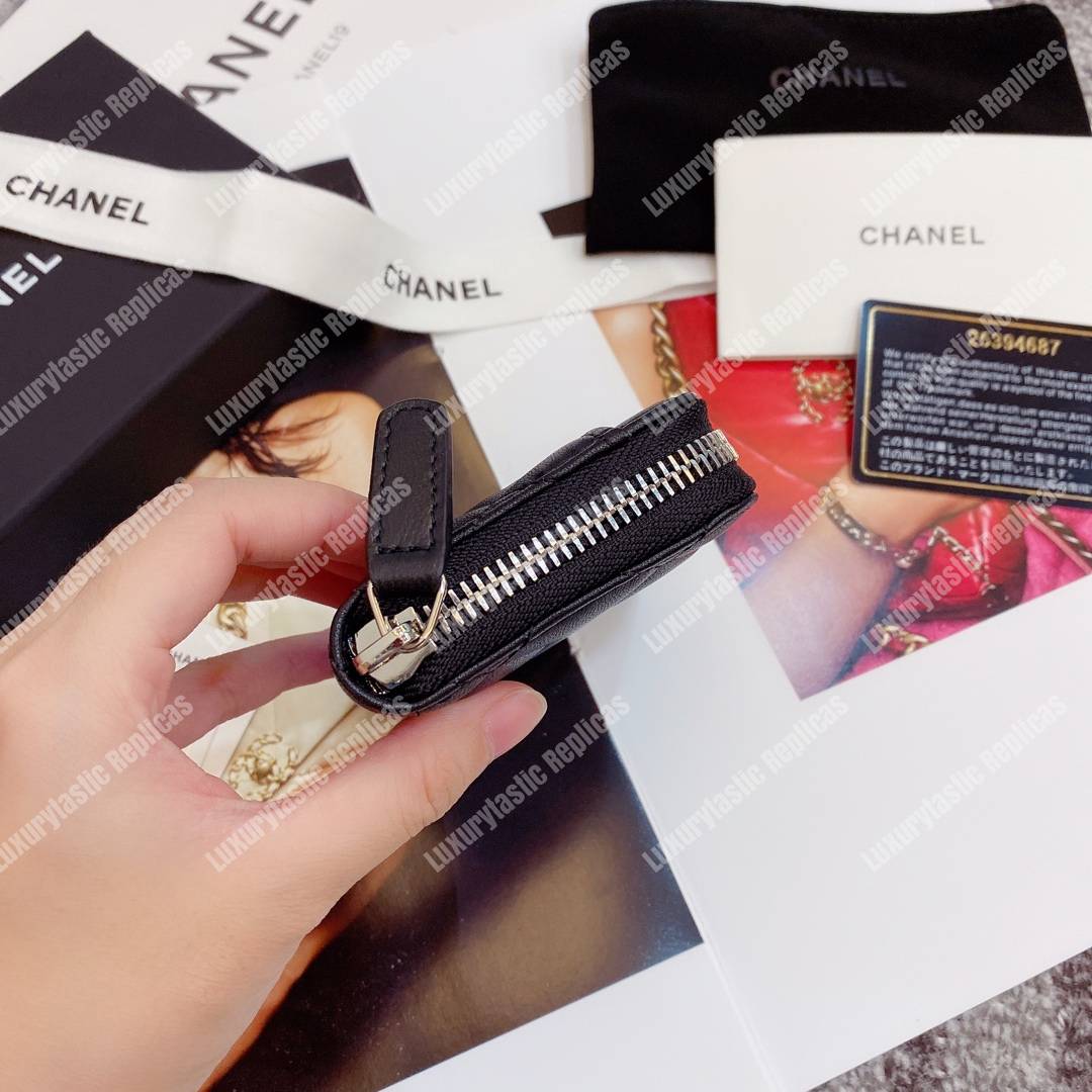 Classic Zipped Card Holder Silver Toned Lambskin Black