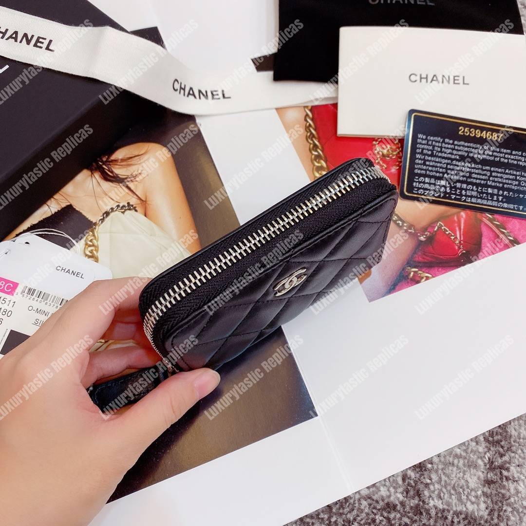 Classic Zipped Card Holder Silver Toned Lambskin Black