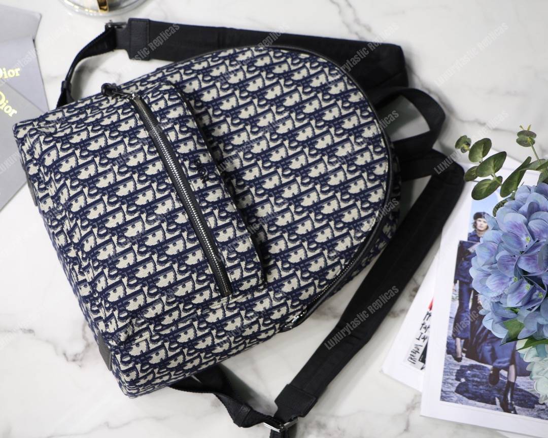 D*or oblique backpack