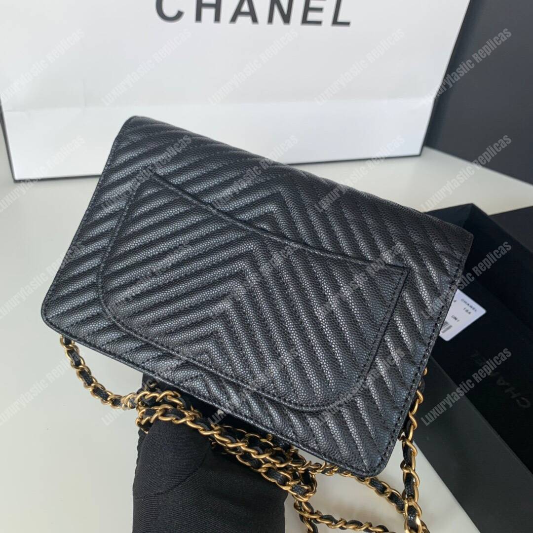 Ch*el wallet on chain black
