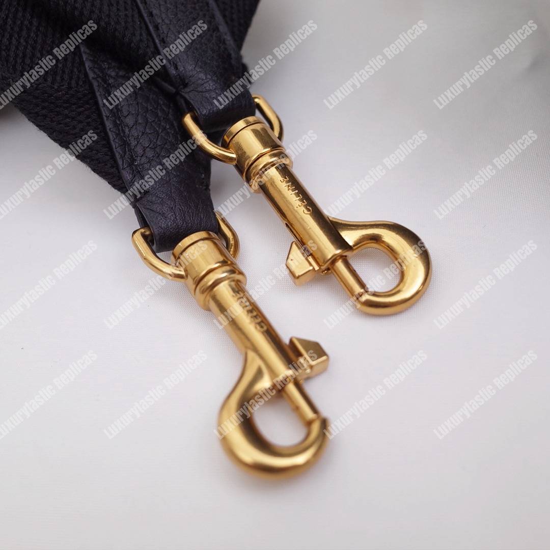 Ce**e sangle bucket bag in soft grained calfskin black