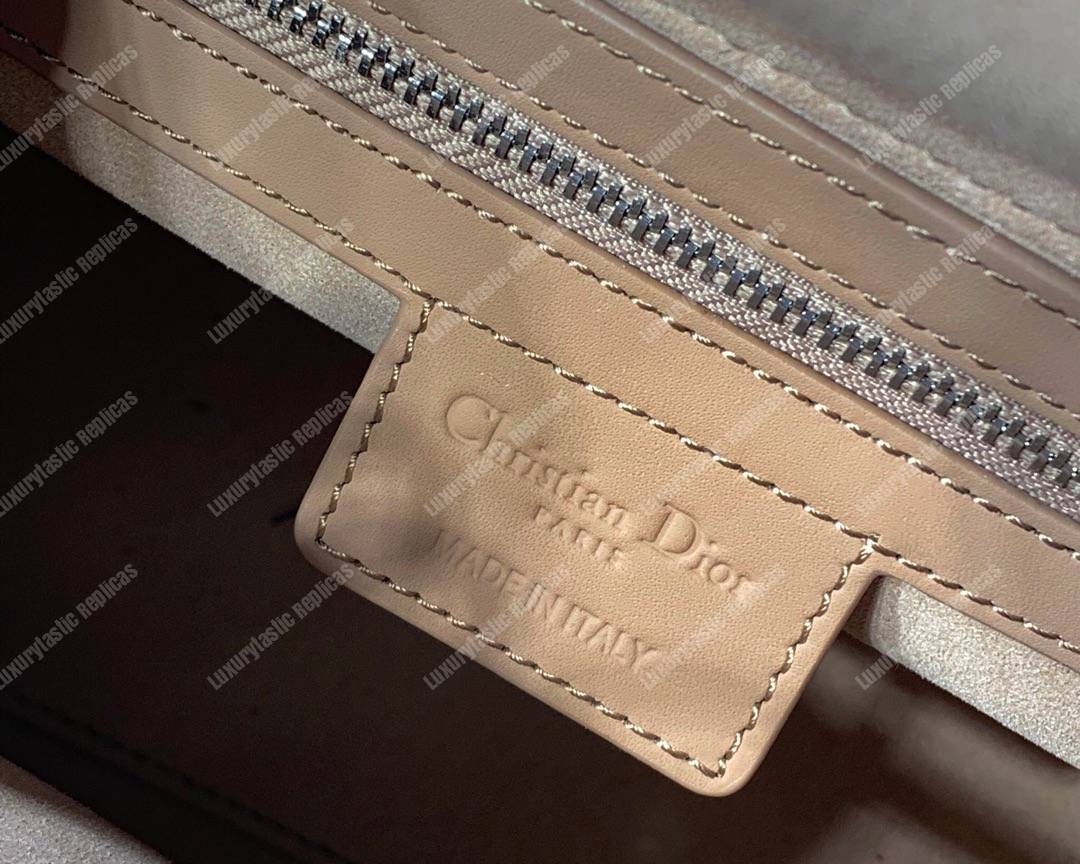 lady D*or ultra-matte medium bag pink