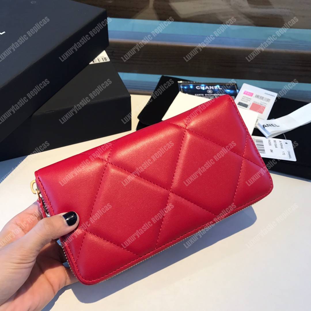 Ch*el 19 long zipped wallet scarlet